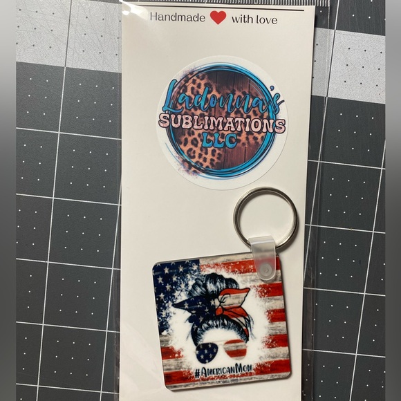 American Mama -Key Chain - Picture 1 of 2